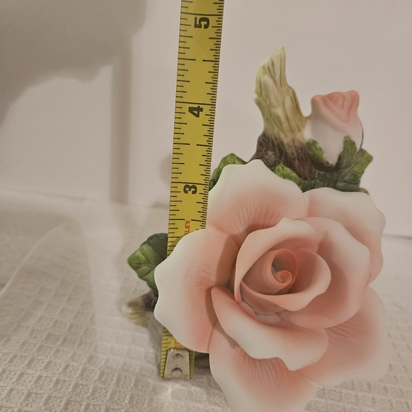 Porcelain Pink Rose Nightlight, home deco, bedroom lite, kitchen lite, hall lite - Picture 7 of 9